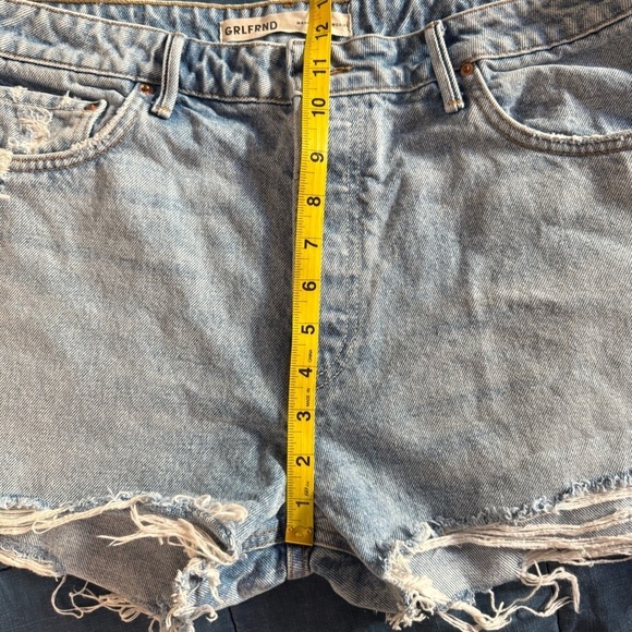 GRLFRND Helena High Rise Cut Off Distressed Short Size 30 - Picture 8 of 12